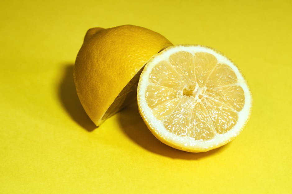  Warum haben Zitronen die Farbe Gelb?